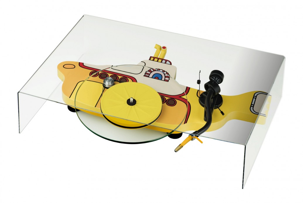 the-beatles-yellow-submarine-turntable-3.jpg