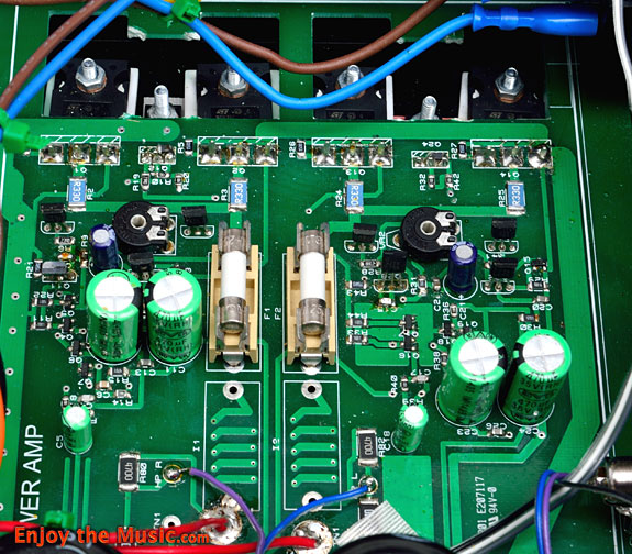 The-Claymore-Retro-Integrated-Amplifier-poweramp.jpg